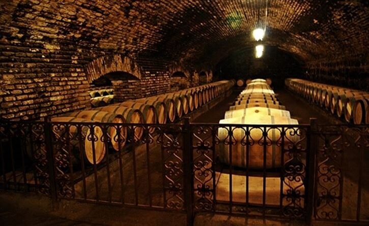 Mitologías y narrativas mágicas en el marketing del vino