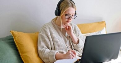 El uso creciente de auriculares en el auge del trabajo remoto